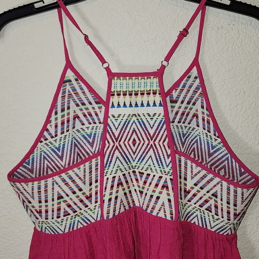 NWOT Pink Tribal top - Picture 4 of 4
